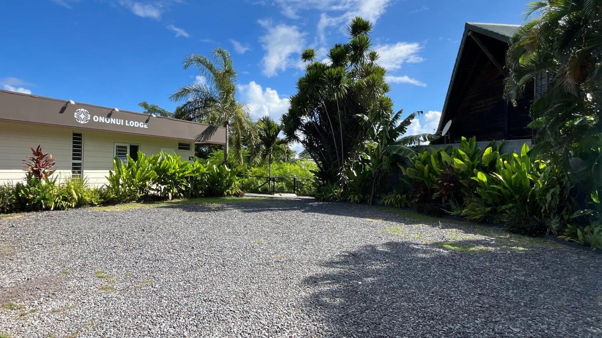 Ononui Lodge Airport, Ocean-View, Private Bathroom And Balcony, Free Wifi And Parking, On-Site Car Rental Faaa Eksteriør billede