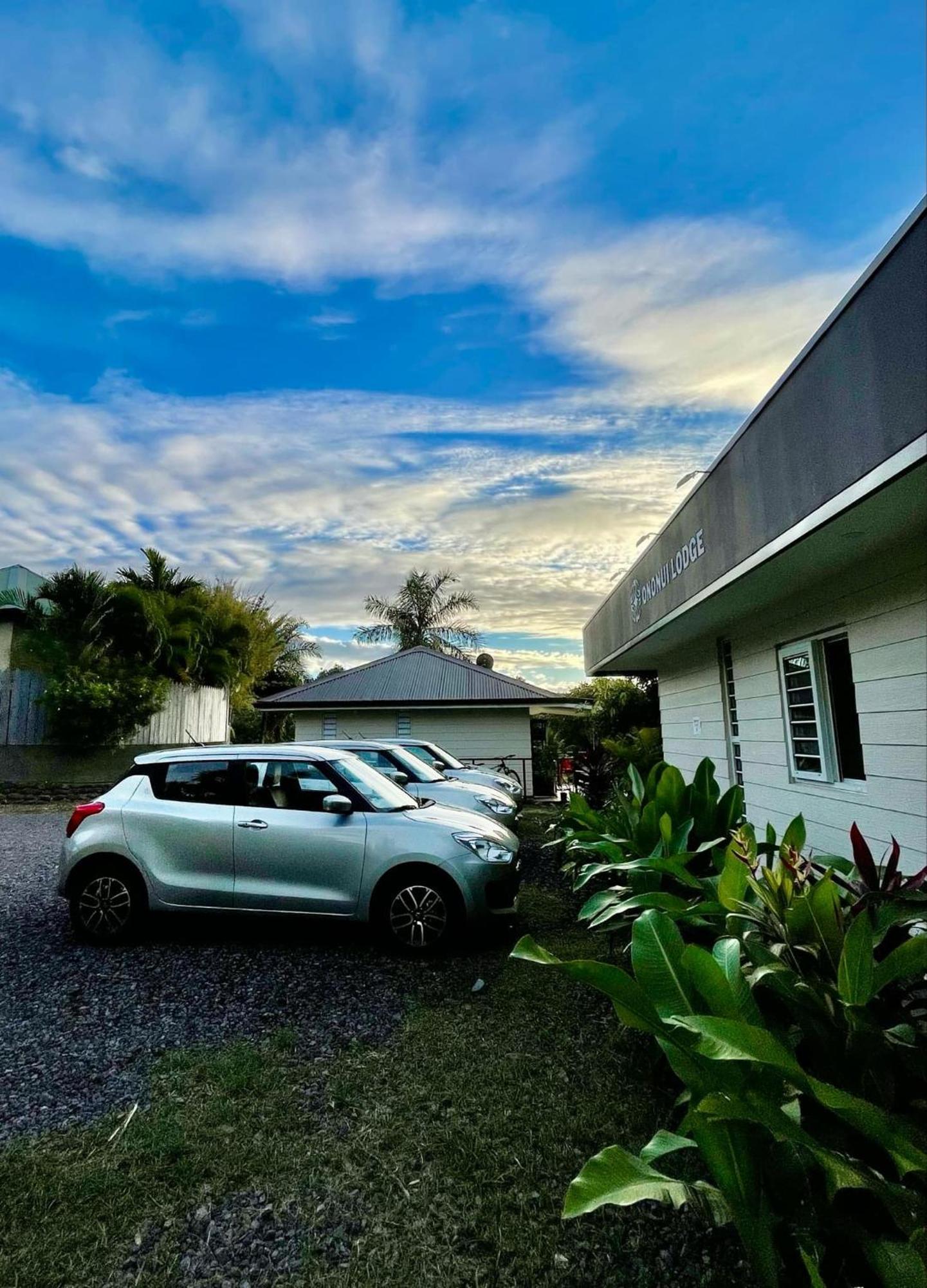 Ononui Lodge Airport, Ocean-View, Private Bathroom And Balcony, Free Wifi And Parking, On-Site Car Rental Faaa Eksteriør billede