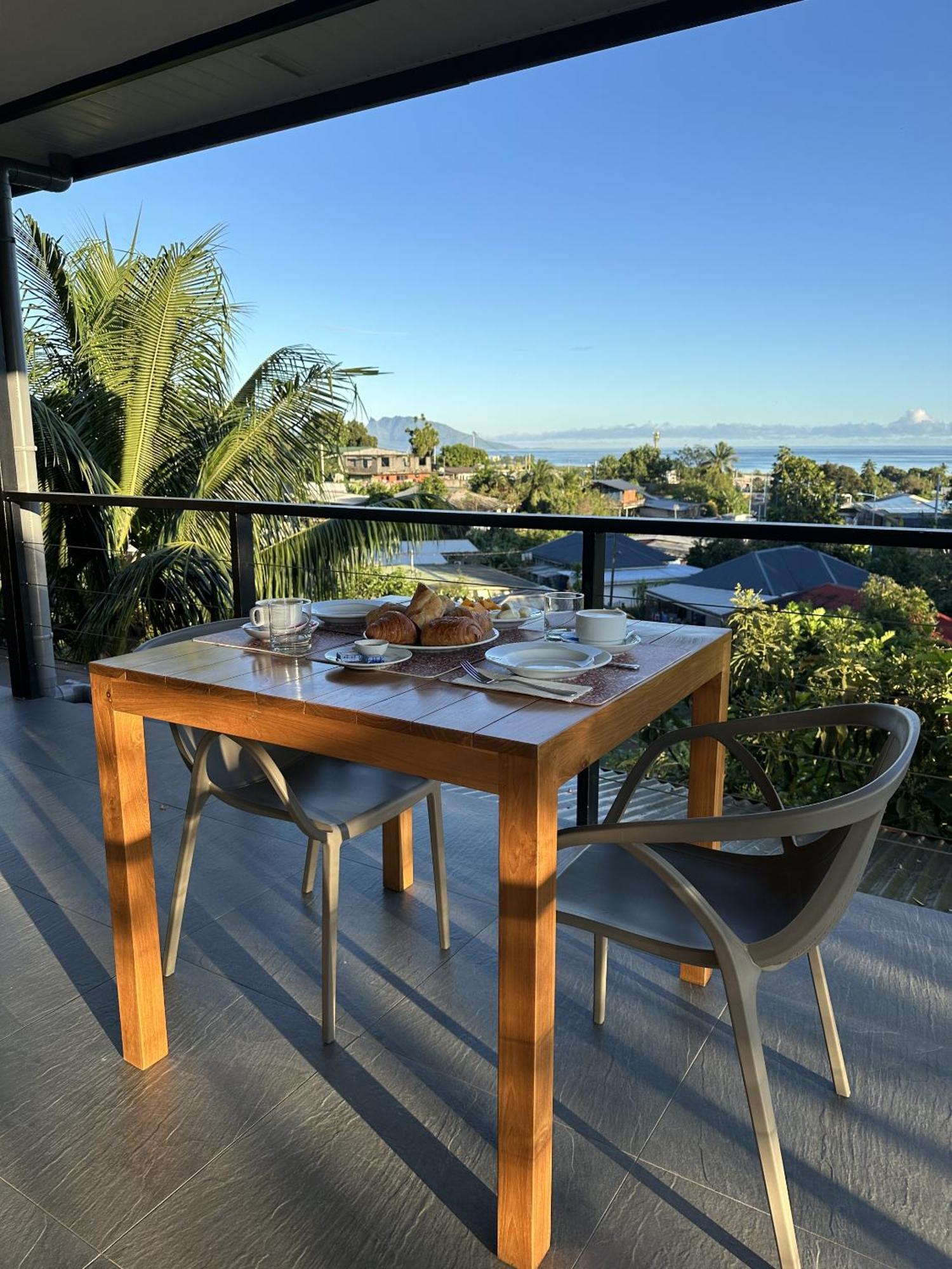 Ononui Lodge Airport, Ocean-View, Private Bathroom And Balcony, Free Wifi And Parking, On-Site Car Rental Faaa Eksteriør billede