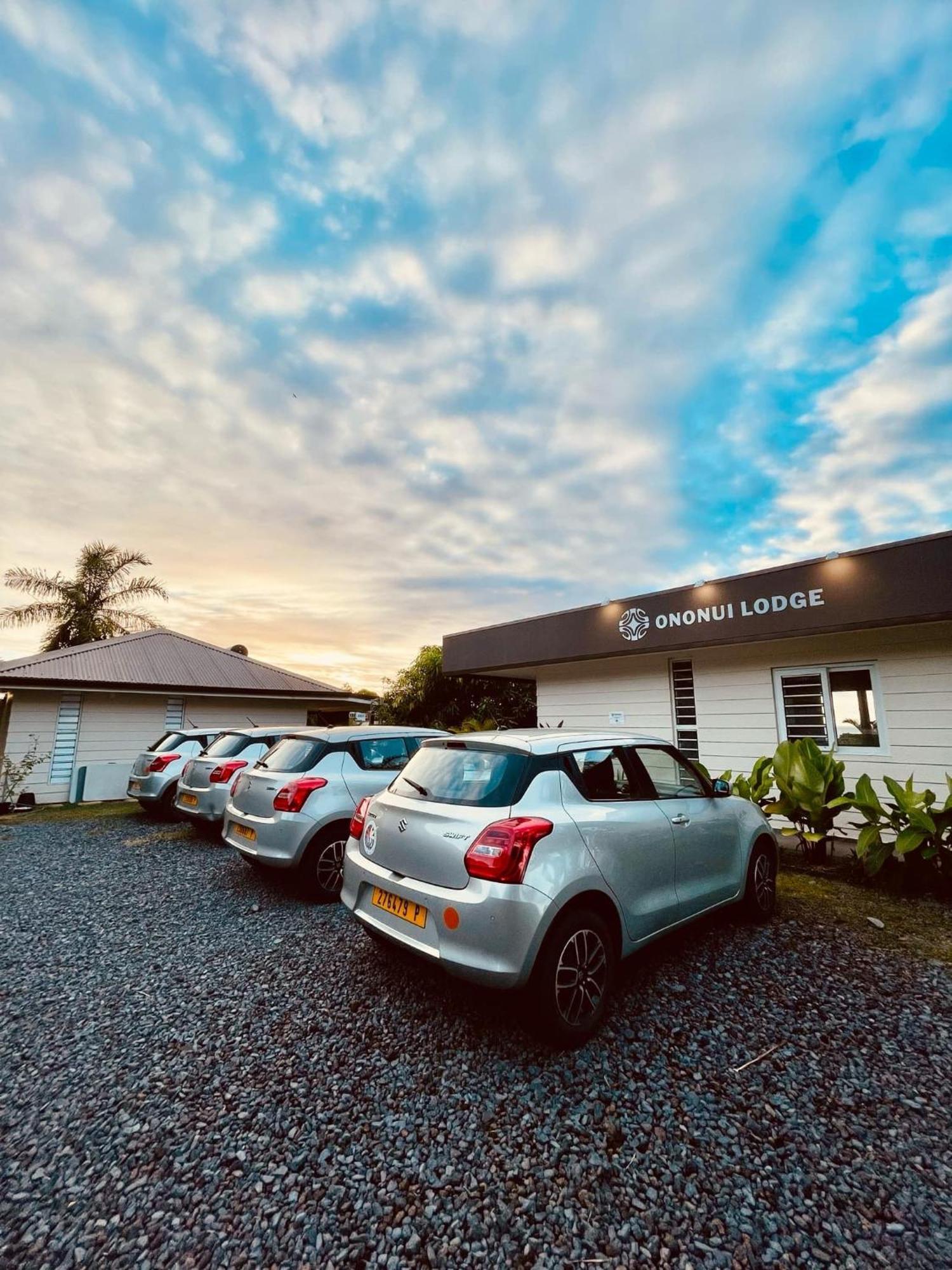 Ononui Lodge Airport, Ocean-View, Private Bathroom And Balcony, Free Wifi And Parking, On-Site Car Rental Faaa Eksteriør billede