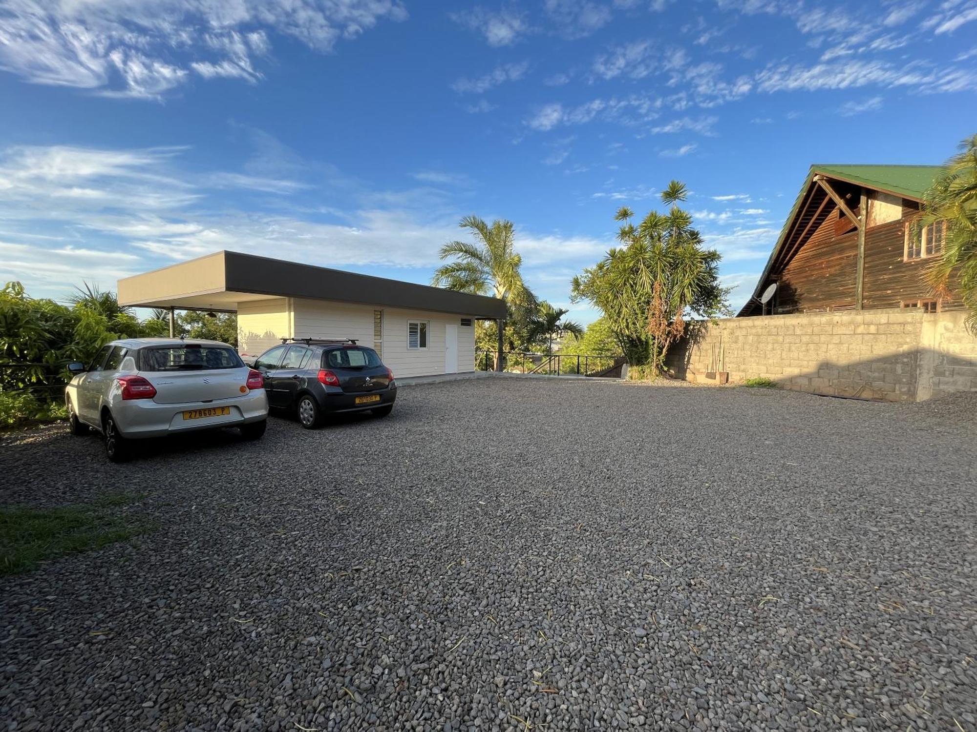 Ononui Lodge Airport, Ocean-View, Private Bathroom And Balcony, Free Wifi And Parking, On-Site Car Rental Faaa Eksteriør billede